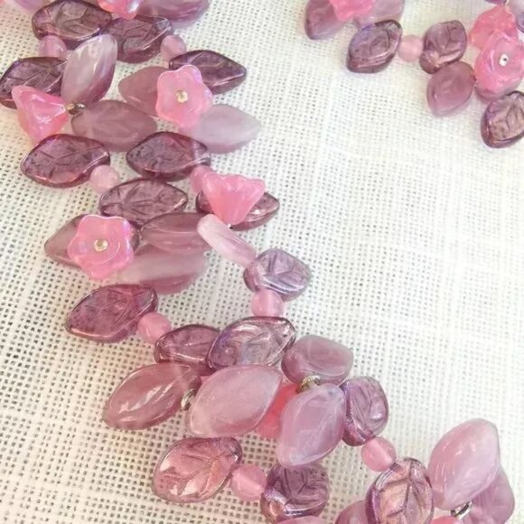 Purple flowers and leaves beaded necklace purple pink - Picture 5 of 9